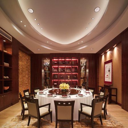 New Coast Hotel Манила Экстерьер фото Private dining room at the Mandarin Oriental, Hong Kong