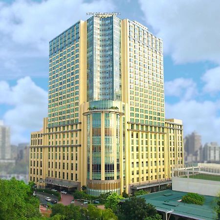New Coast Hotel Манила Экстерьер фото The St. Paul University Building