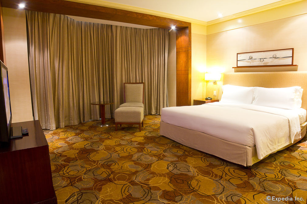 New Coast Hotel Манила Экстерьер фото Deluxe Room